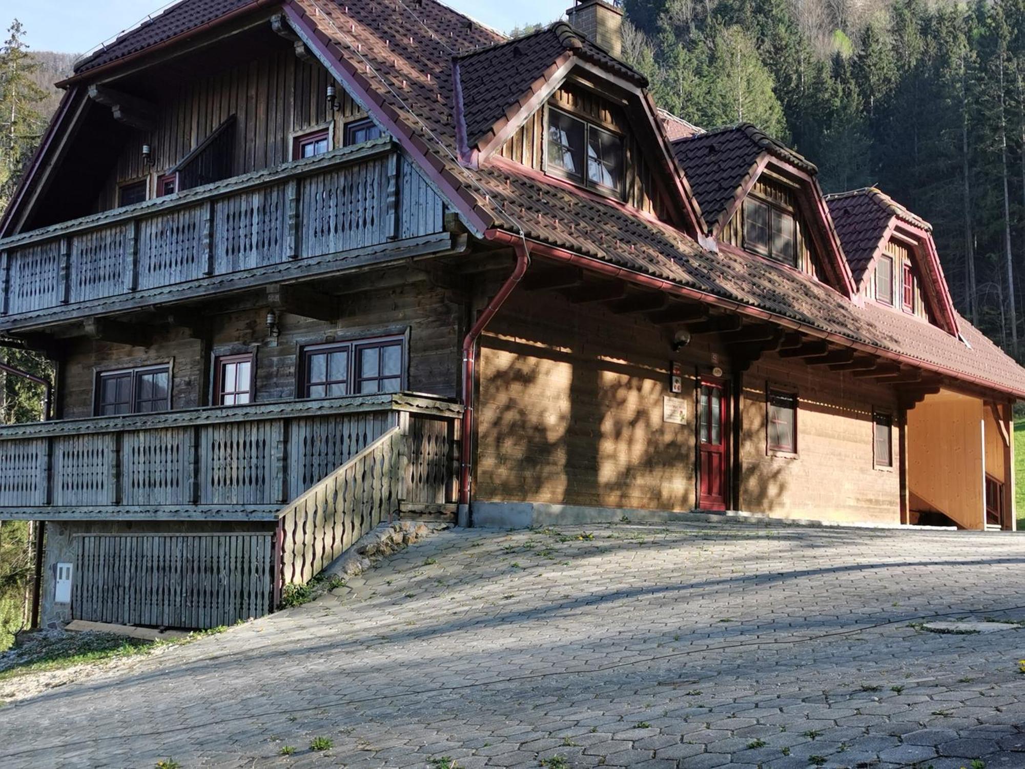 Apartments Petek Gornji Grad Exterior foto